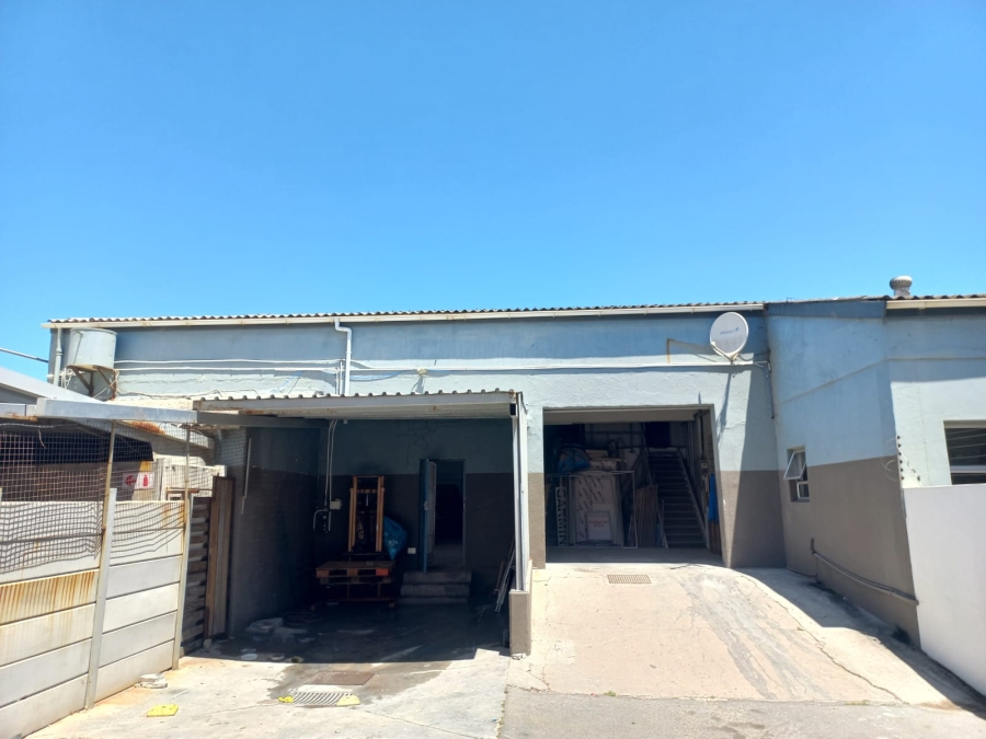 To Let commercial Property for Rent in Paarden Eiland Western Cape